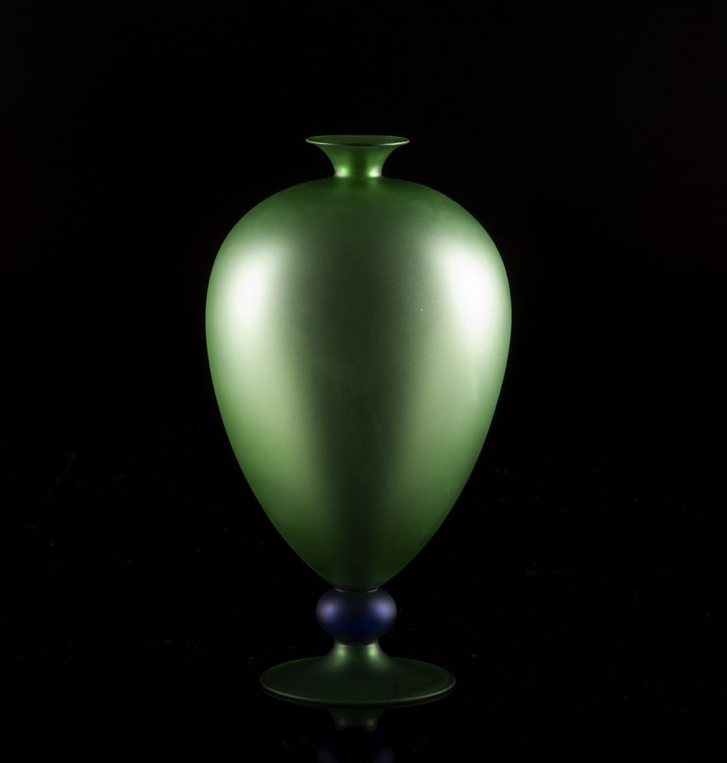 Satinati- Vase Veronese green