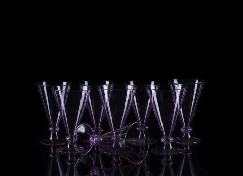 8 glasses '500 purple